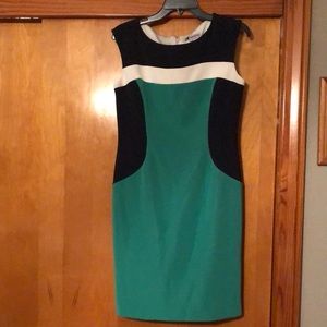 Beautiful green and navy dress by Leslie Fay size 6